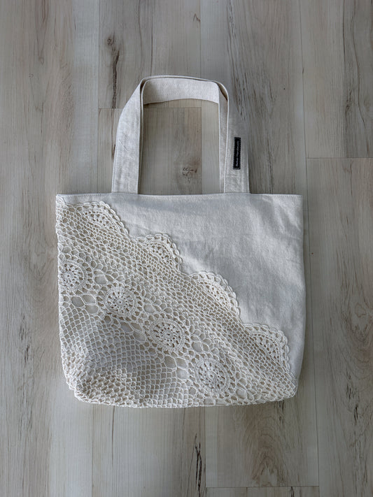 Beige Crochet Totebag with Diagonal Scalloped Edge Design - Medium